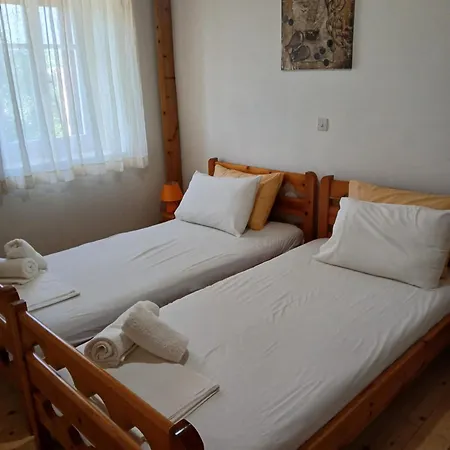 Kontrata Prázdninový dům Pinakokhorion